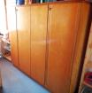 Antiker Retro Vintage Kleiderschrank viertürig aus Massivholz
